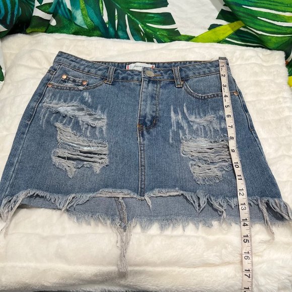 SIGNATURE 8 Medium Blue Mini Distressed A-Line Denim Jean Beach Summer Skirt - Picture 5 of 9